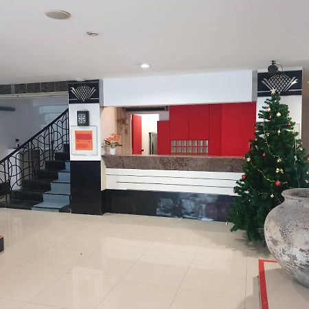 Zen Hotel @18 Бангкок Экстерьер фото